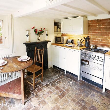 Hidden Cottage By The Suffolk Cottage Collection Aldeburgh Eksteriør billede